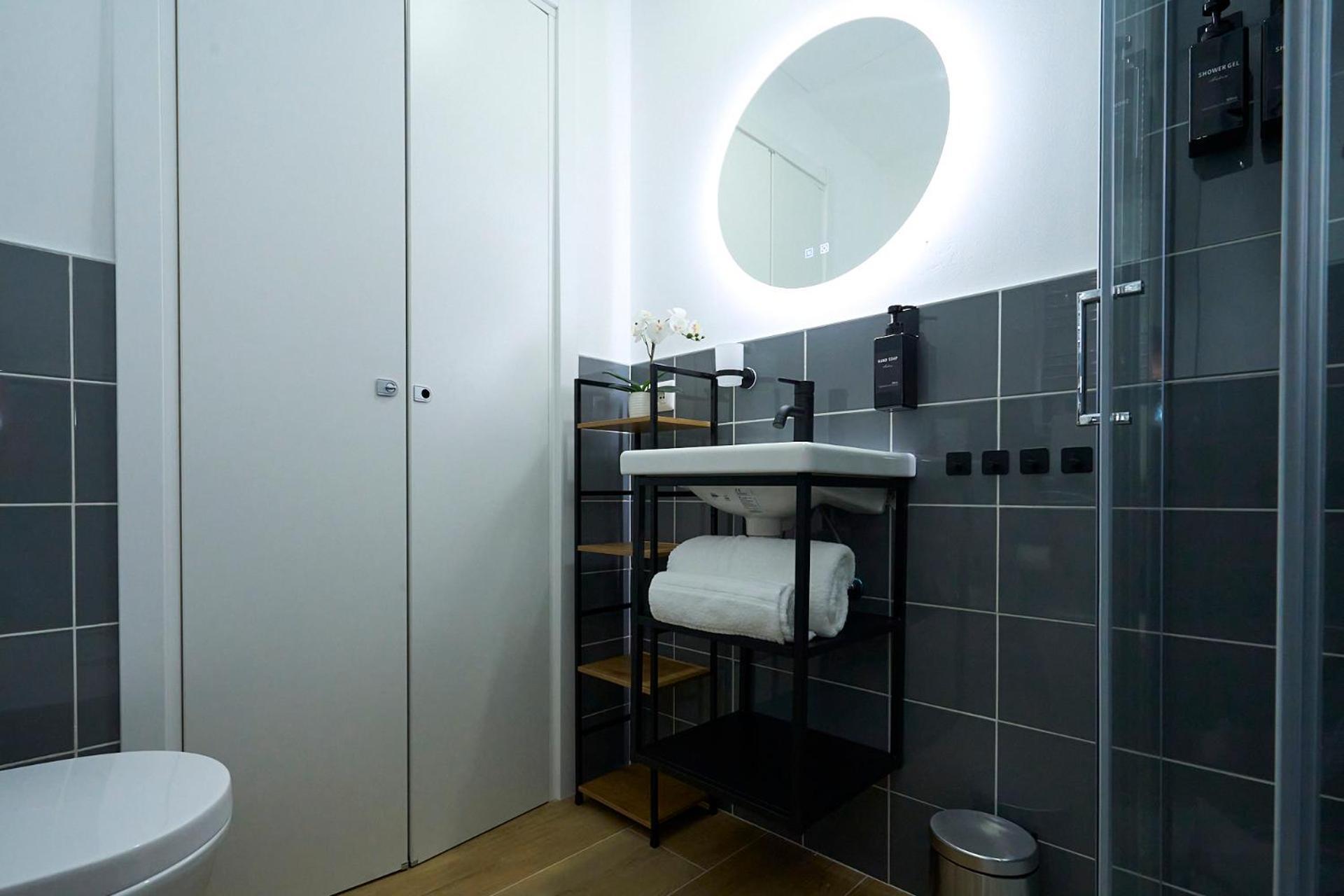 Duomo 10 Min - Cozy With Netflix & Wifi Leilighet Milano Eksteriør bilde